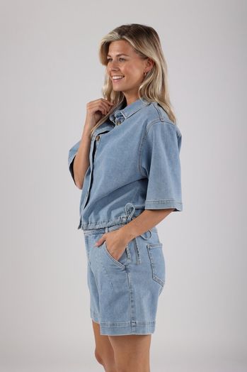 Lichtblauw jeansjasje met korte mouwen Jessie Nukus 