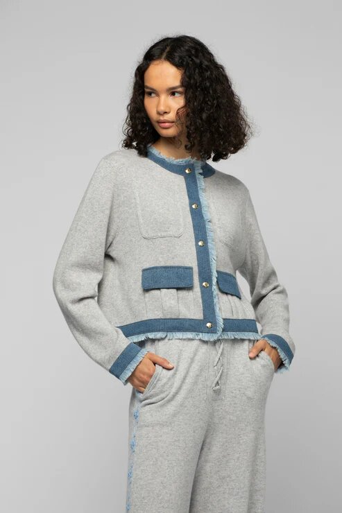 Beige trui met jeans detail Max & Moi