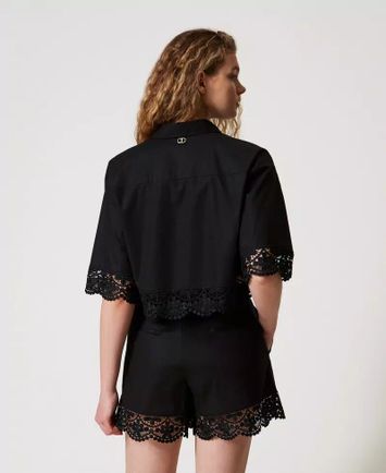 Zwarte korte bloes met broderie Twinset 
