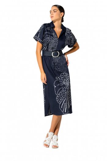 Donkerblauwe jurk met riem en wit bollenpatroon Caroline Biss