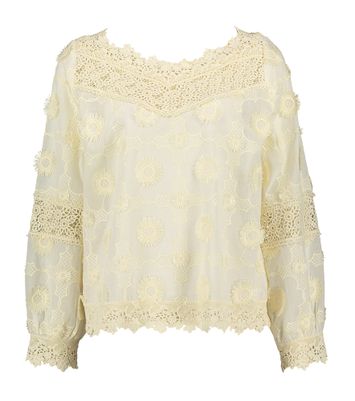 Beige bloes in kant en broderie Caroline Biss