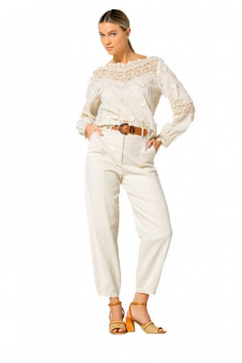 Beige bloes in kant en broderie Caroline Biss