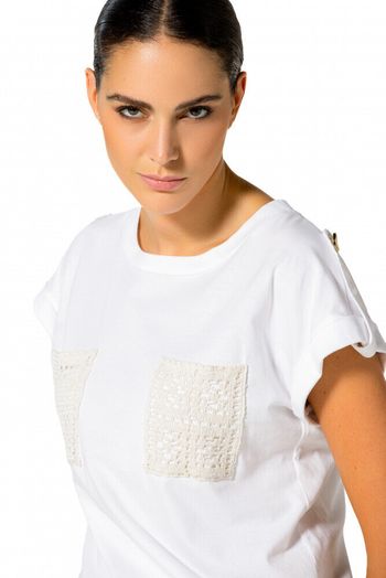 Witte t-shirt met broderie zakjes Caroline Biss