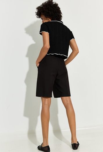 Zwarte cropped polo met ecru details Pikil Suncoo