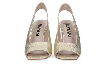 Goudkleurige platina pumps met blokhak Natan