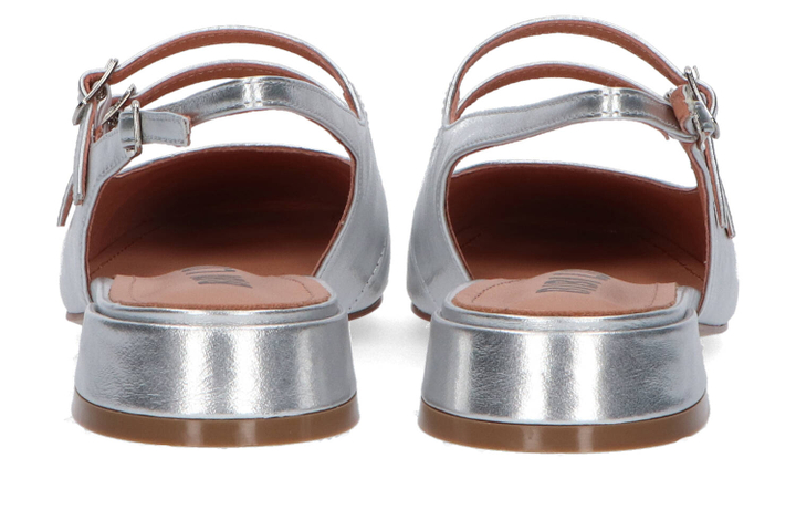 Plata ballerina's Bibi Lou