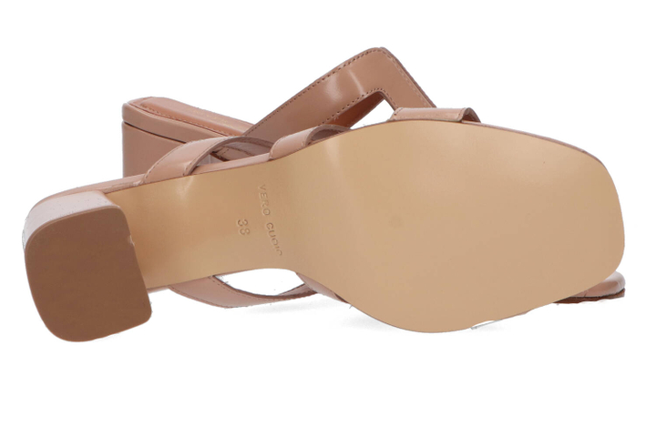 Laredo mousse naturale instappers met blokhak Triver Flight