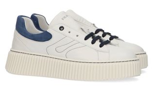Frau Witte lage sneakers met blauw detail