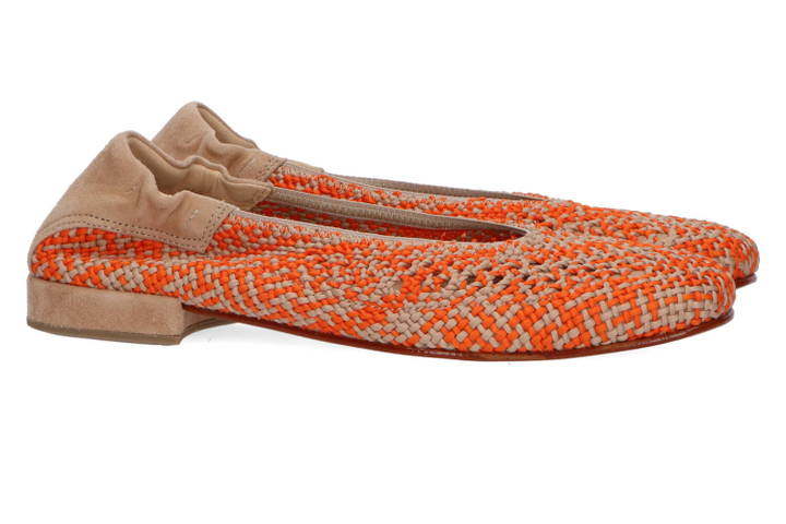 Mandarine ballerina's Softwaves