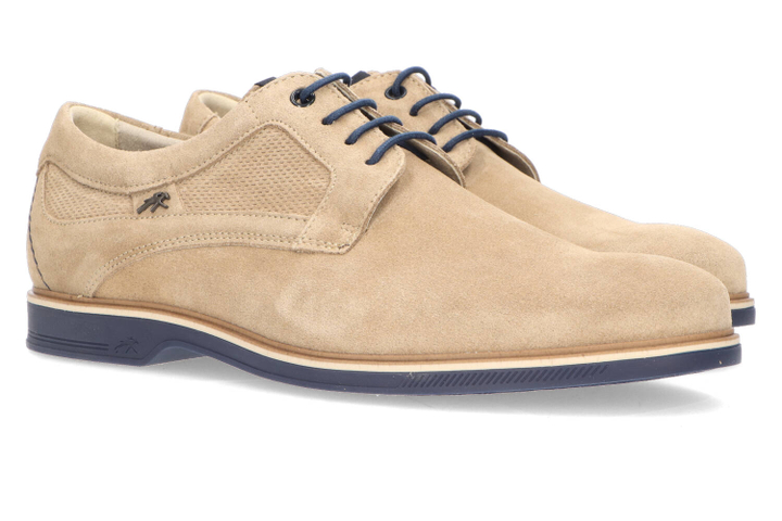 Bruine lage veterschoenen in suède Fluchos