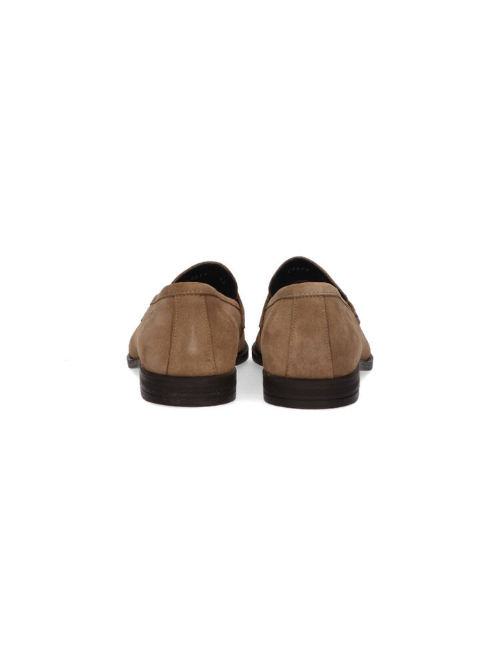 Donkerbeige suède lage schoenen Fluchos