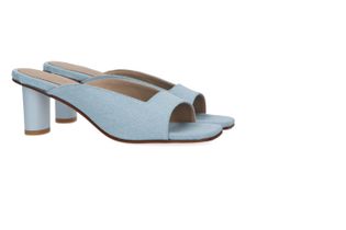 March 23 Jeanskleurige slippers met hak Maddie March23