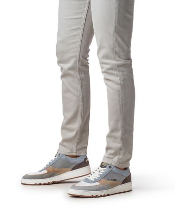 Light blue en light brown lage sneakers Floris Van Bommel
