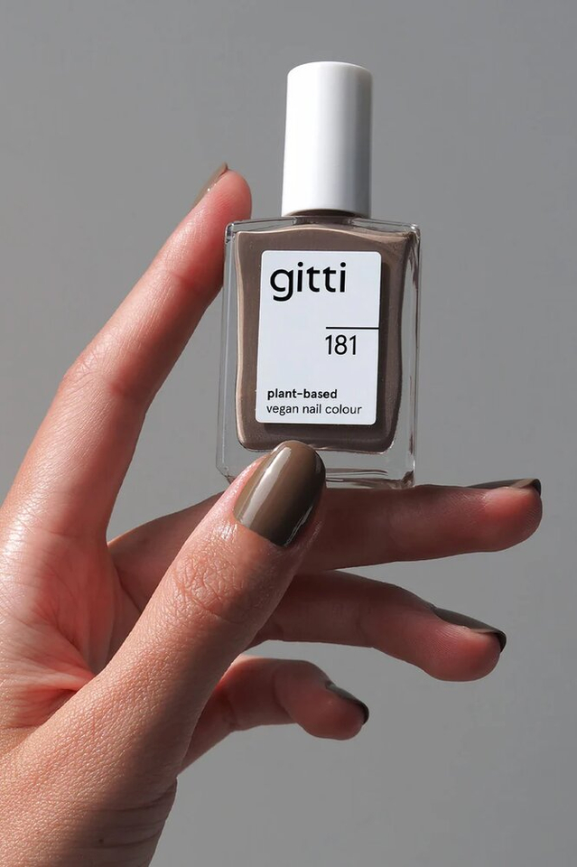 Dark taupe nagellak Gitti 