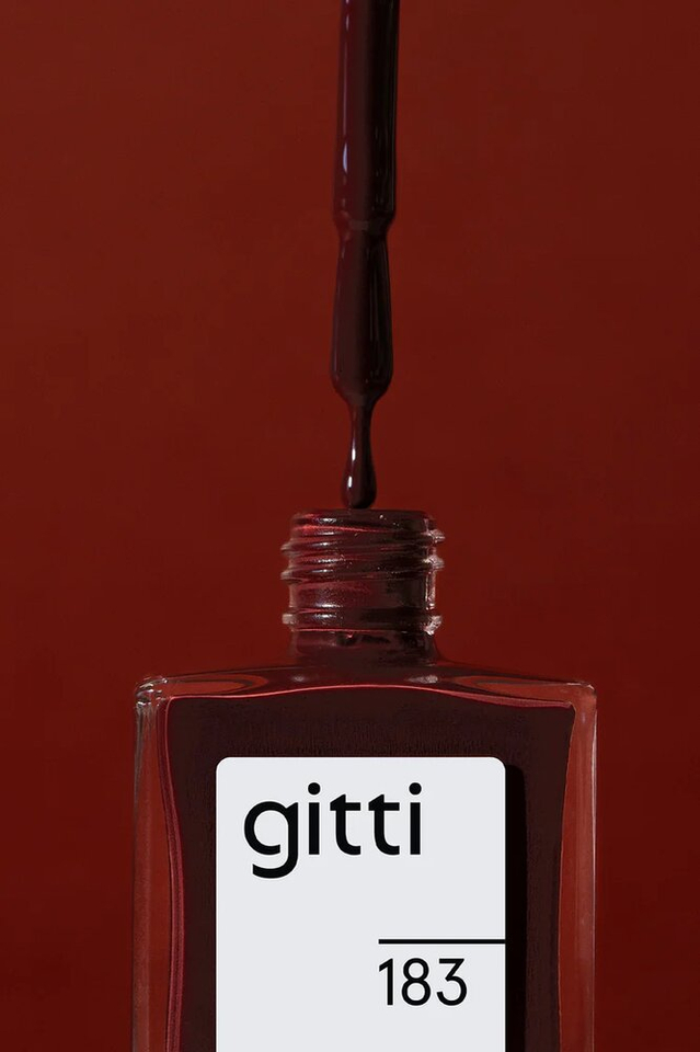 Precious plum bordeaux nagellak Gitti