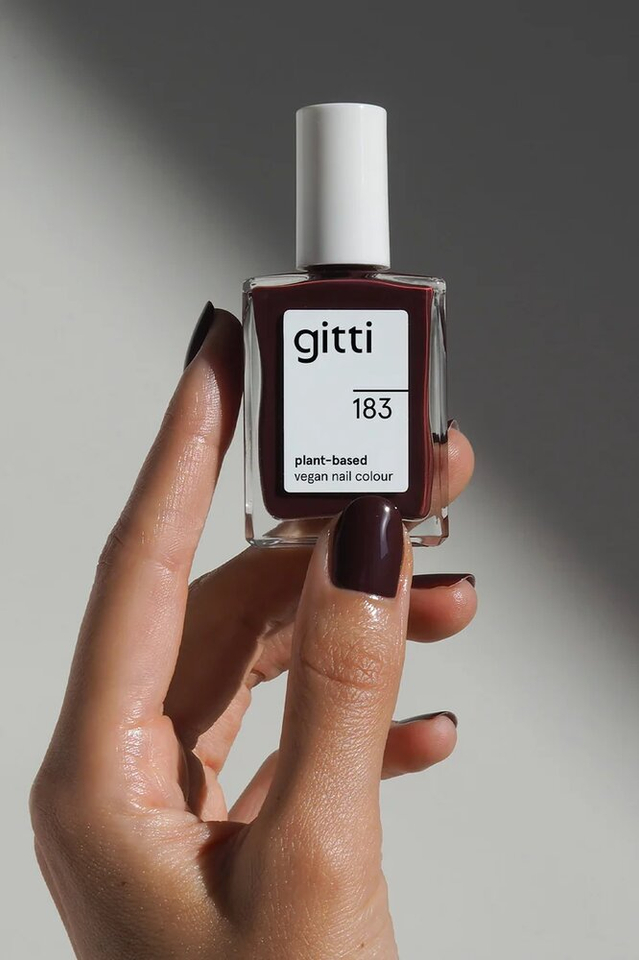Precious plum bordeaux nagellak Gitti