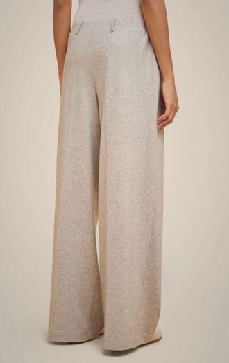 Taupe kleurige comfortabele broek met bandplooien in cashmere Liviana Conti