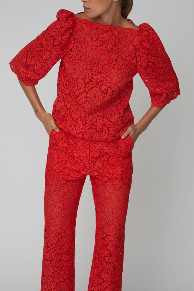 Roodkleurige doorschijnende cropped blouse met korte mouwen Stella Nova