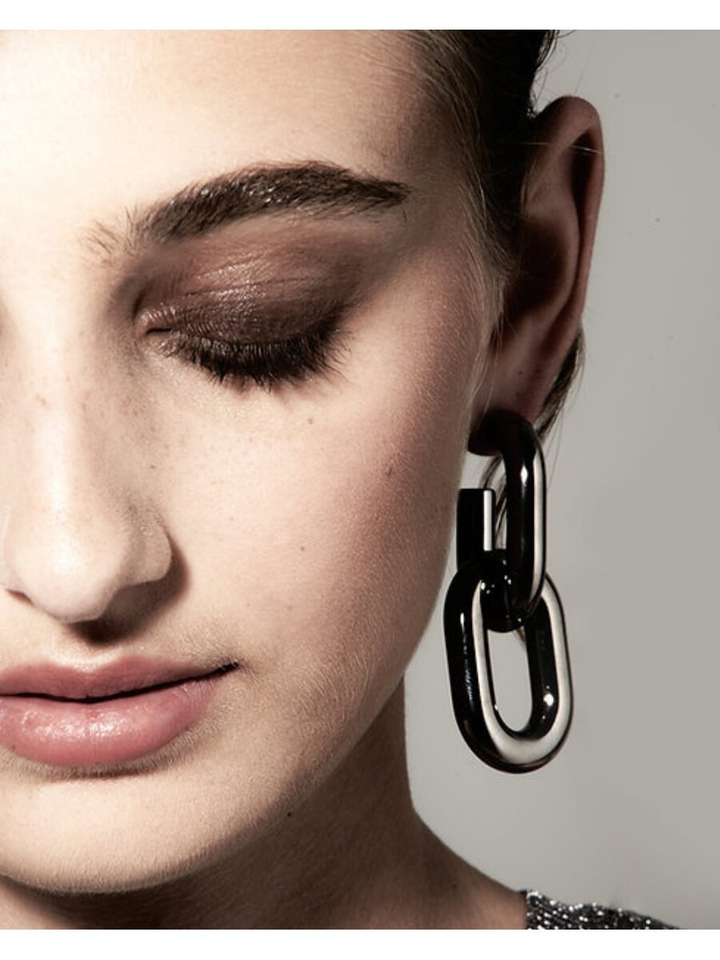 Lumen zilveren metal oorbellen Laurence Delvallez