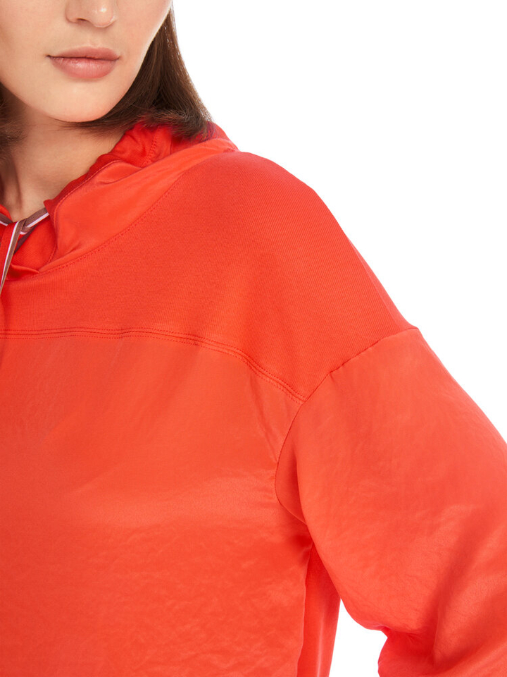 Fluo oranje sportieve bloes met speciale kraag Marccain