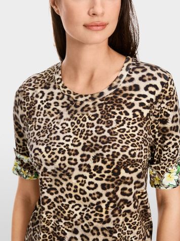 Katoenen t-shirt in dierenprint en bloemendetail op de mouw Marccain Sport 