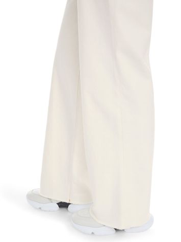 Ecru kleurige loose fit jeans Marccain
