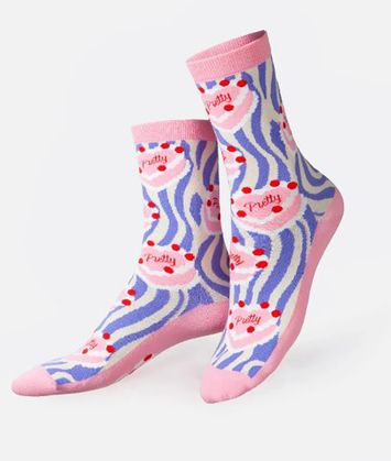 Pretty cake Eat My Socks
