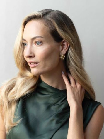 Gouden small dots oorbellen Ellen Beekman 