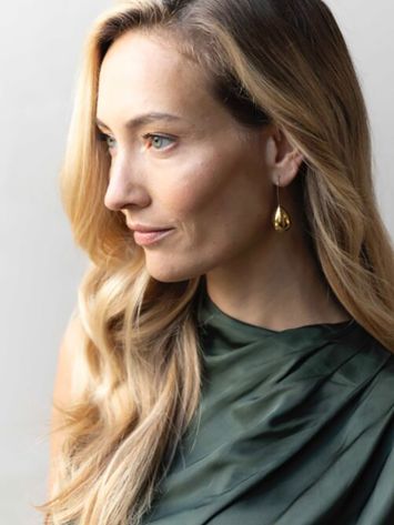 Gouden oorbellen Bold Drop Ellen Beekmans