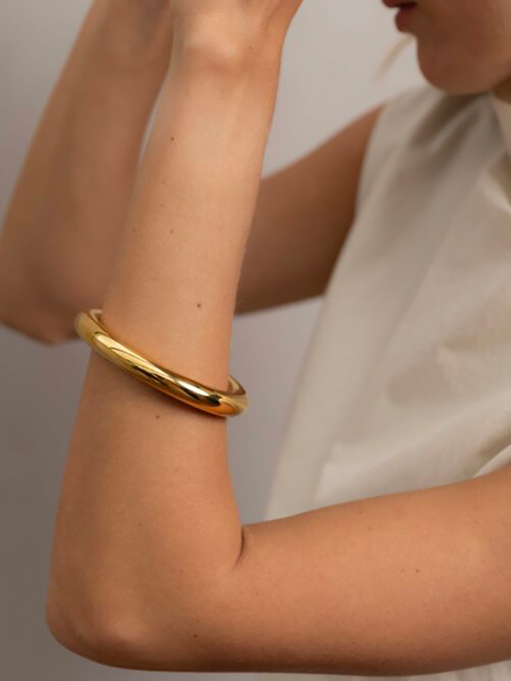Gouden armband bangle bold Ellen Beekmans