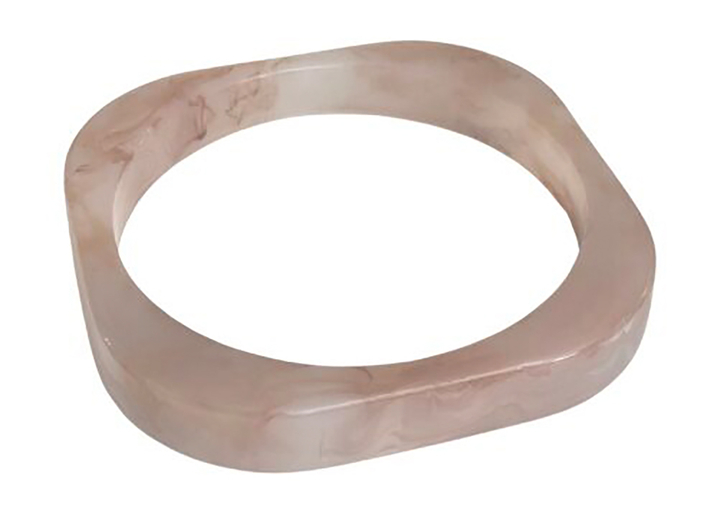 Lichtroze gelakte armband square Ellen Beekmans