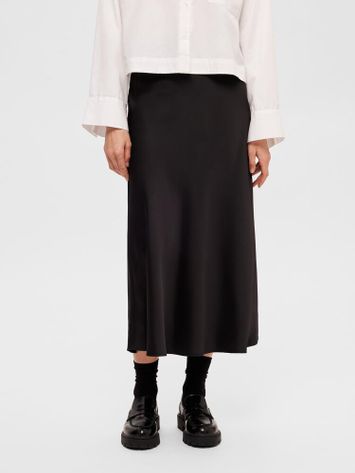Lange zwarte rok in glanzende stof Selected Femme 