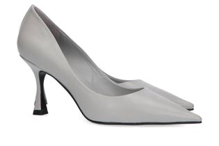 Lola Cruz Kiezelgrijze pumps met trechterhak