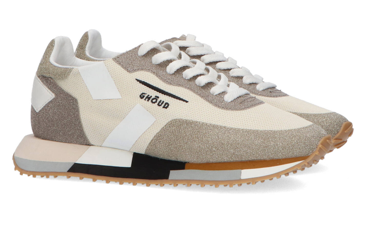 Beige lage sneakers met goudkleurige glanzende details Ghoud