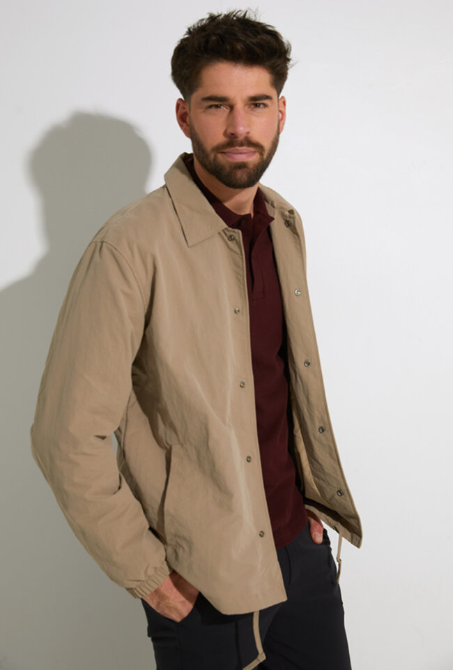 Taupekleurige jas met drukknopen Selected