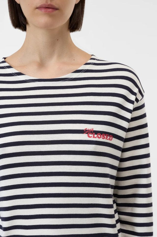 Blauw/ecru gestreepte t-shirt Closed 