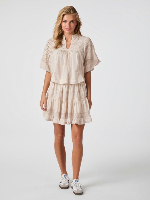 Licht beige bloes met broderie Siama Neo Noir