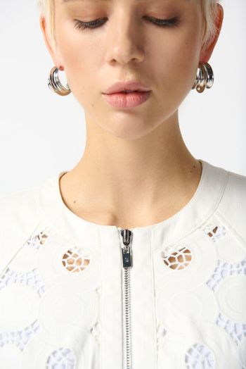 Ecru vest in broderie Joseph Ribkoff