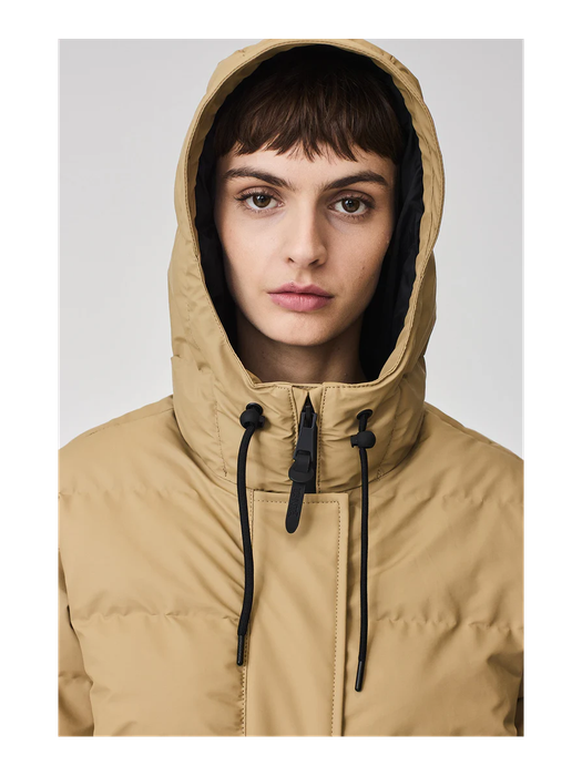 Kelp kleurige lange padded jas met rits en kap Puddle Tanta