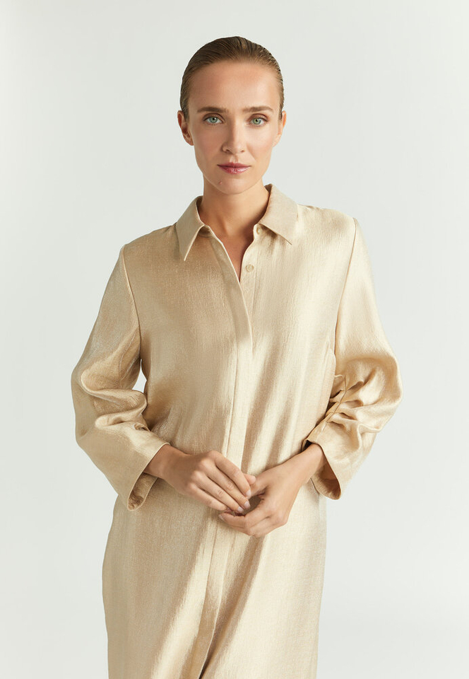 Goudkleurige lange jurk met pofmouw Kato Xandres