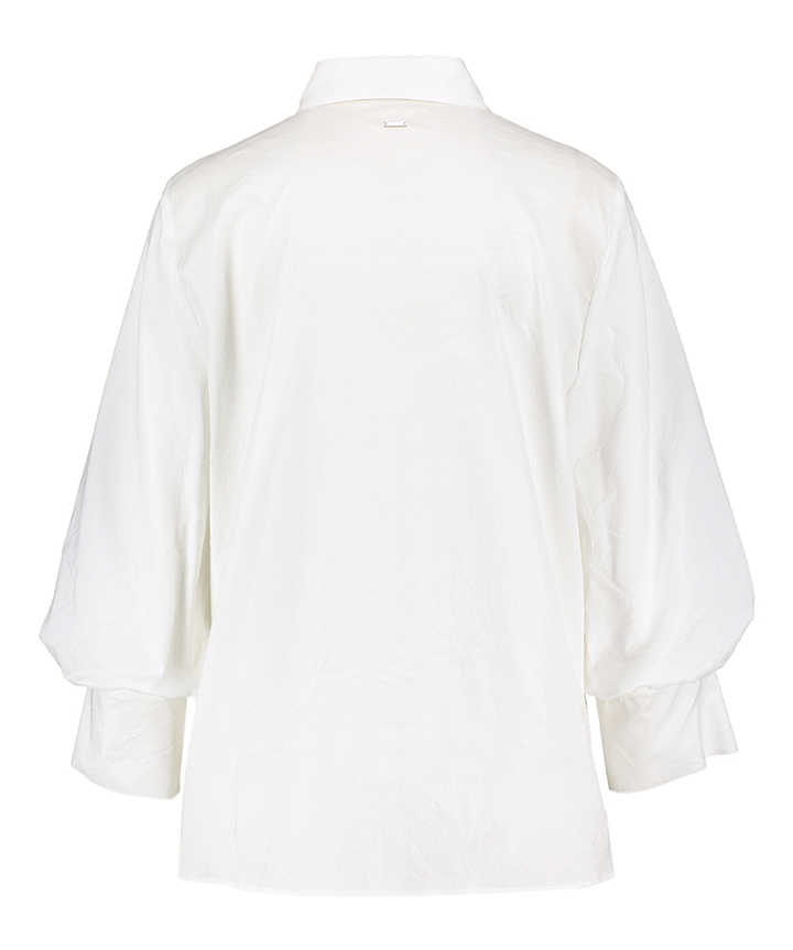Witte katoenen bloes in krinkelstof met pofmouw Heloise Xandres