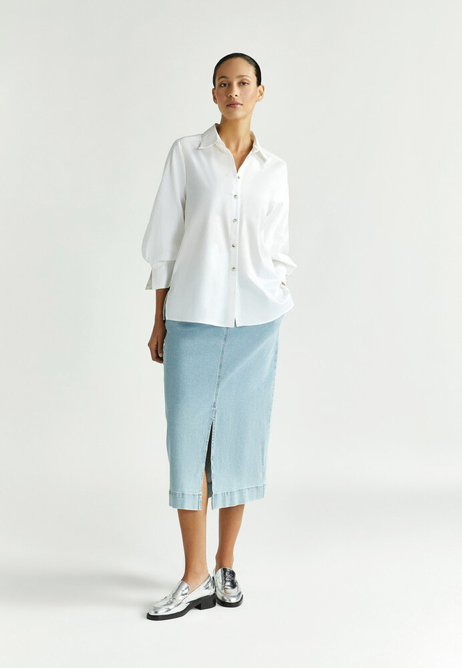 Witte katoenen bloes in krinkelstof met pofmouw Heloise Xandres