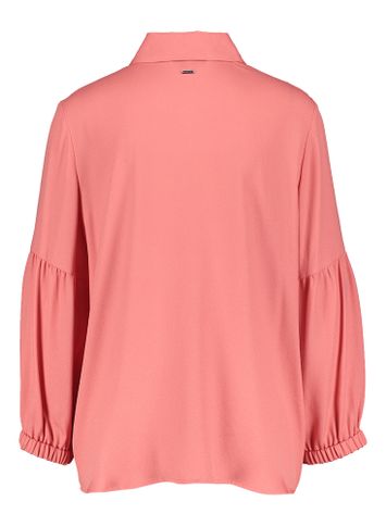 Roze bloes met detail op de mouw Hasna Xandres