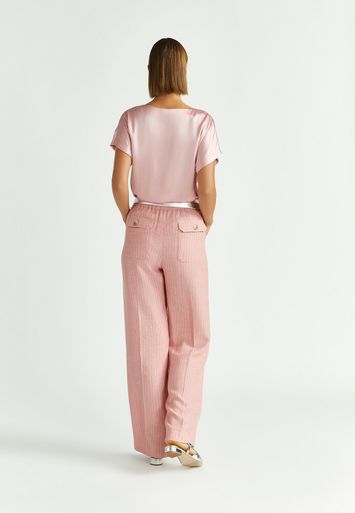 Roze zijden bloes met watervalkraag Hodina Xandres