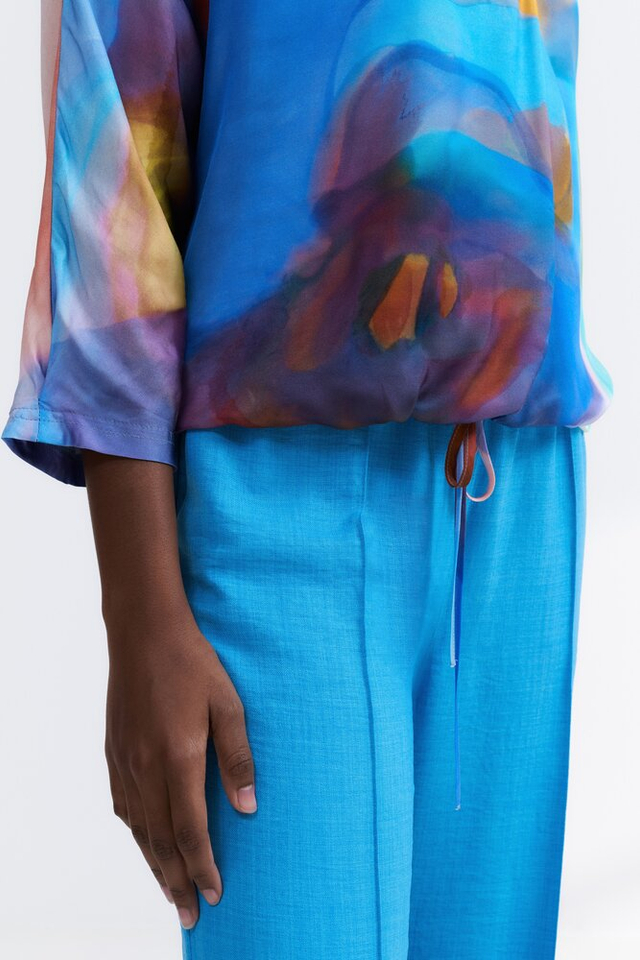 Multicolor bloes HER