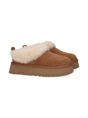 Che chestnut lage boots Ugg