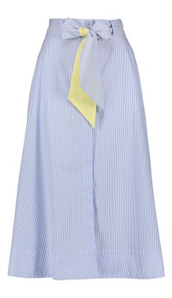 Her Wit met blauw gestreepte rok Lucero