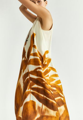 Beige losse jurk met bruine bloemenprint Kobano Xandres