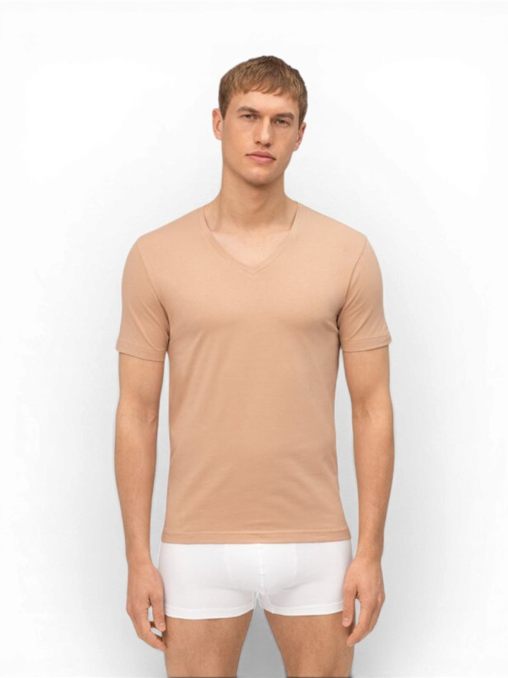 Beige katoenen t-shirt (body fit) met V-hals en korte mouwen Olymp