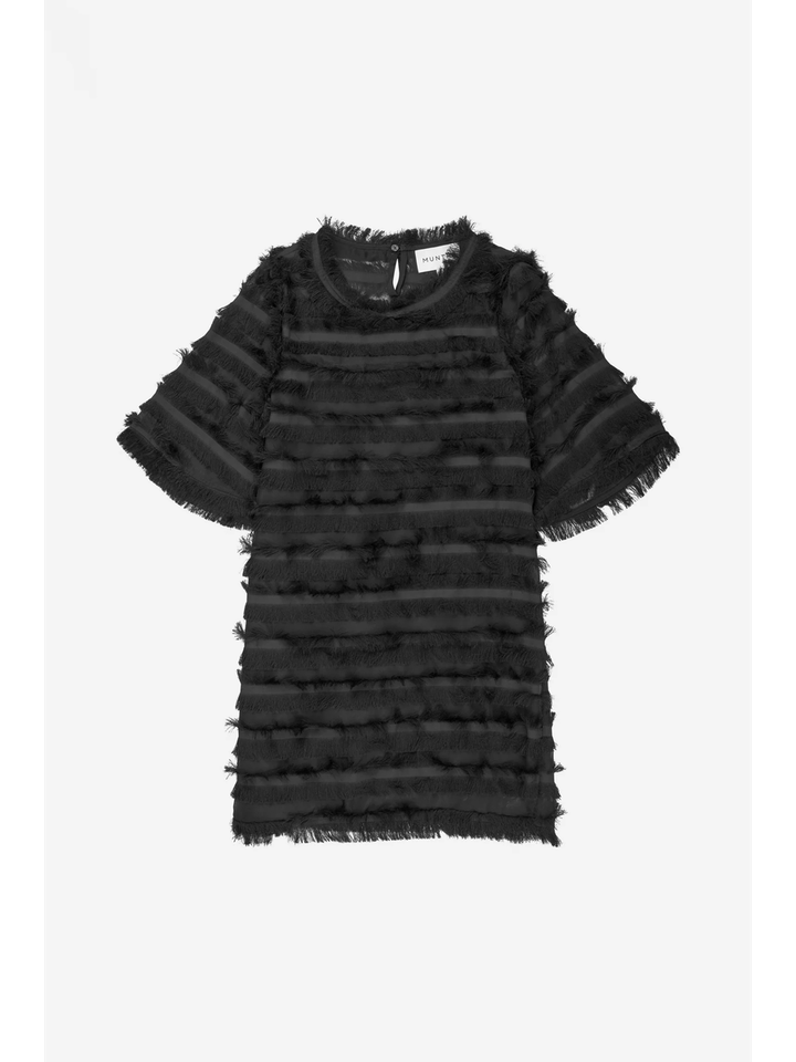 Zwarte jurk met franjes  Levonda Munthe 